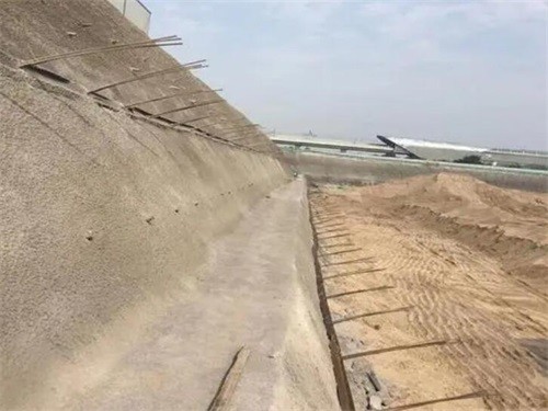 汕头河道边坡加固